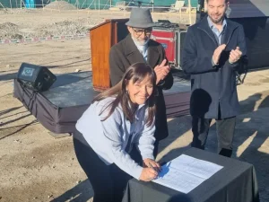 Chimbas inició la construcción de su primer polideportivo techado