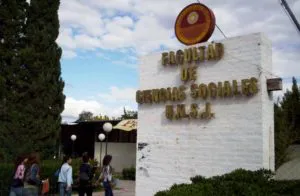 facso-unsj-facultad-de-ciencias-sociales-300x196