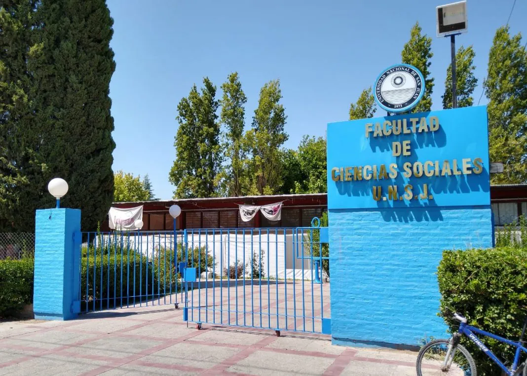 Facultad-de-Ciencias-Sociales-UNSJ-1068x763