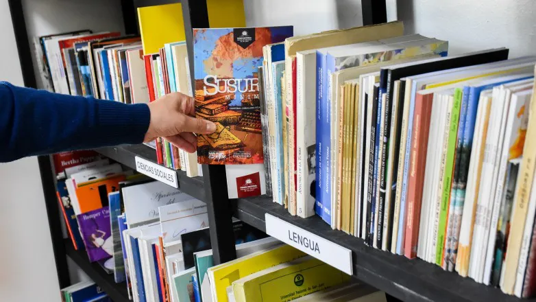 biblioteca