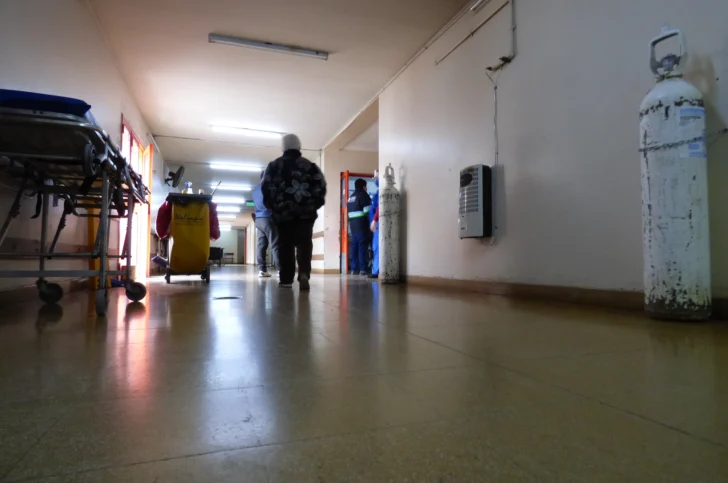 salud-hospital-medico-enfermero-medicos-enfermeros-medica-medica-enfermera-5-728x483