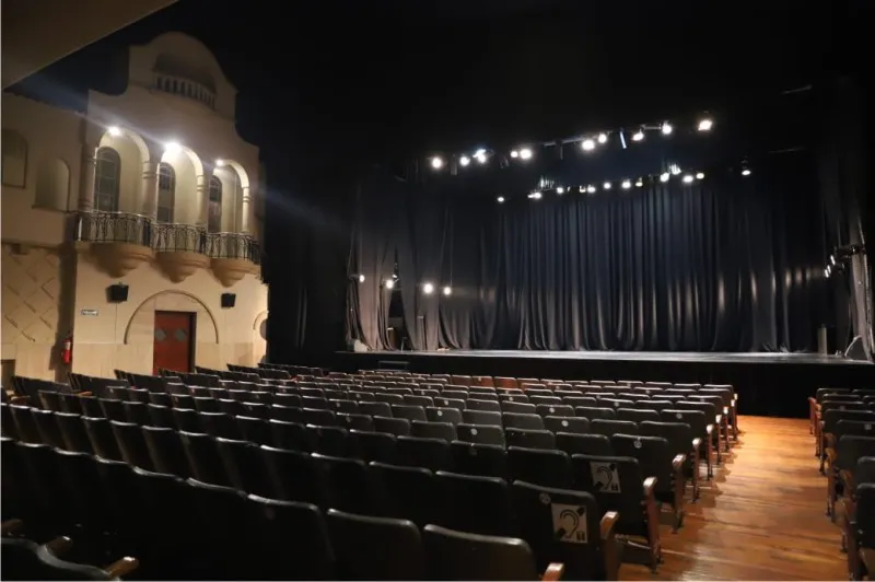 TEATRO-MUNICIPAL-02