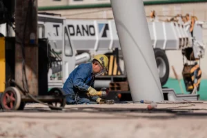 Los nuevos Consultorios Externos del Hospital Rawson ya toman forma: comenzó el montaje de la estructura principal