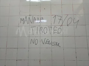 Alerta en una escuela de San Juan por una amenaza escrita en un baño