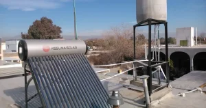 OSSE aclaró que la dureza del agua no representa riesgos para la salud pero afecta a los calefones solares