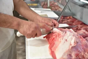 La canasta alimentaria en San Juan subió 3,4% y golpea con más fuerza en carnes y verduras