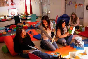 Lanzan el programa "Centros de Familia" en San Juan: ofrecerán 4.000 becas para actividades extracurriculares