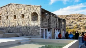 Trabas legales y administrativas demoran la apertura de dos polos turísticos clave en San Juan