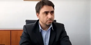 Evalúan sanciones económicas a gremios docentes por el paro del 9 de abril