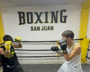 Viernes de guantes y títulos: el Mocoroa recibe una velada con grandes cruces