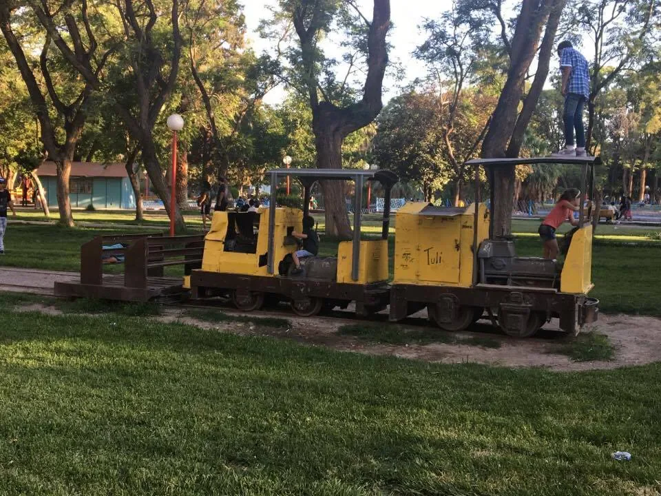 El trencito del Parque de Mayo volvería en 2026 como emblema de la renovación