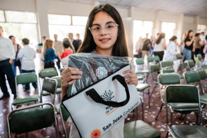 El Ministerio de Educación distribuirá computadoras a alumnos y docentes durante la segunda mitad del año