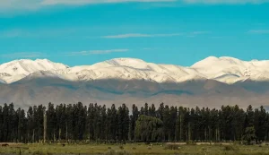 Pronostican un marcado descenso térmico y el regreso de las nevadas a la Cordillera a partir de julio