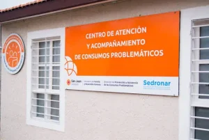 La nueva plataforma web para personas con consumos problemáticos registró cerca de 3.000 consultas de asistencia