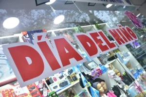 Por decreto, Milei restableció la denominación oficial de “Día del Niño”
