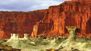 Operadores de Valle Fértil presentaron proyectos clave para frenar la fuga de visitantes hacia La Rioja