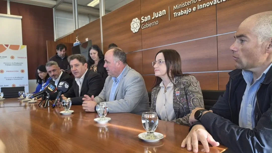 San Juan amplía el combate contra las plagas agrícolas con aviones, drones y control biológico