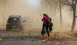 Suspenden las clases en algunos puntos de San Juan por alerta de viento Zonda