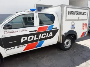 Albardón: Hallaron a un hombre muerto dentro de una traffic y buscan saber si estaba acompañado
